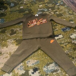 Nike Futura Camo Set- Toddler 3T- Green/Orange